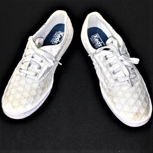 keds eyelet lace sneakers